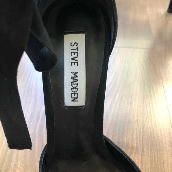 New! Steve Madden Black Ankle Tie Heels - Picture 4 of 8